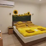 Csengo Vendeghaz בית הארחה 3*
